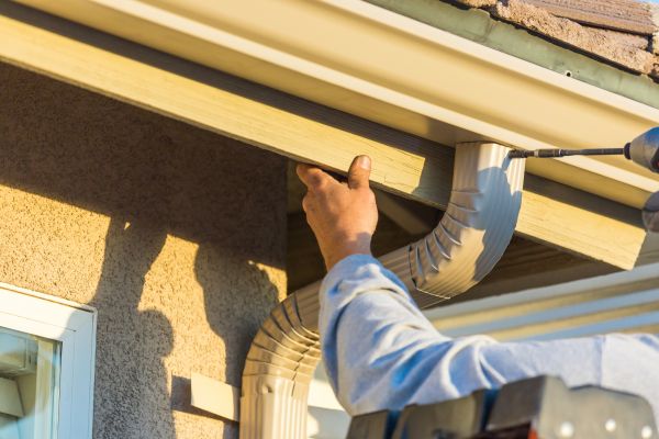 Cost of Aluminum Rain Gutter Service in Chillicothe